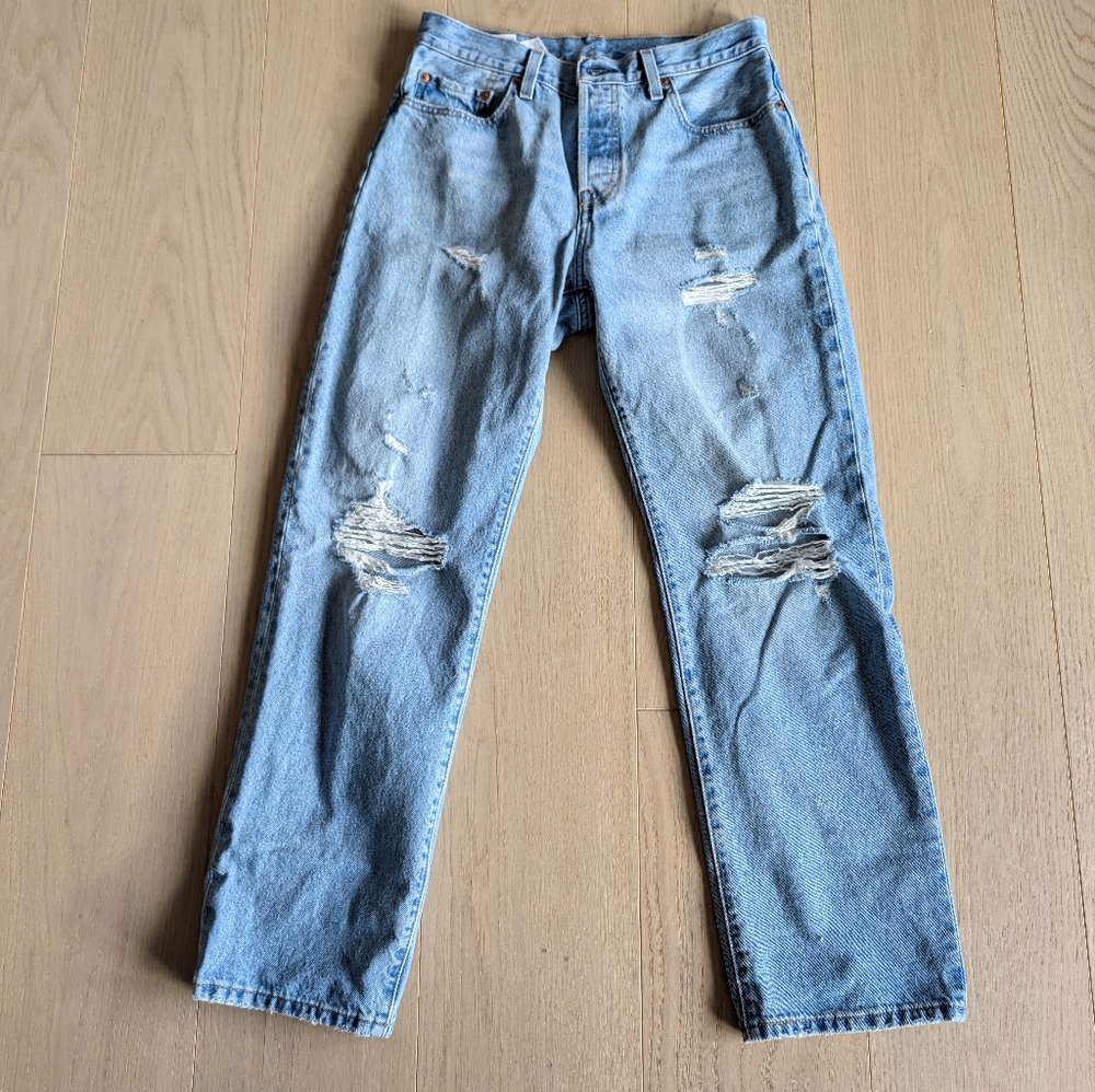 Levi's Distressed 501 Jeans. Size 27.